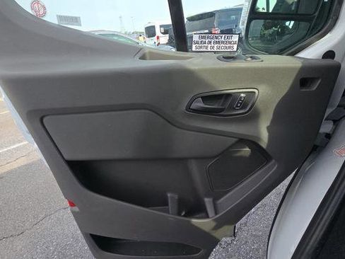 Used 2024 Ford Transit 350 XLT image 7
