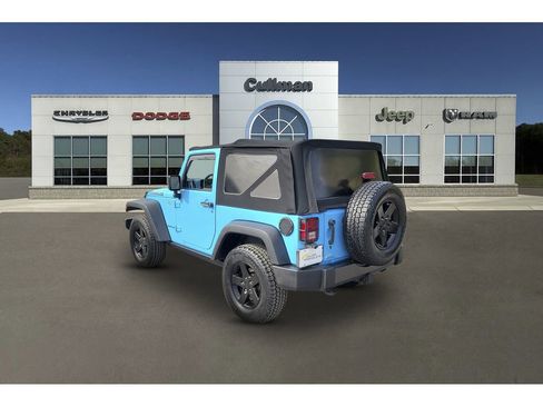Used 2017 Jeep Wrangler Sport image 5