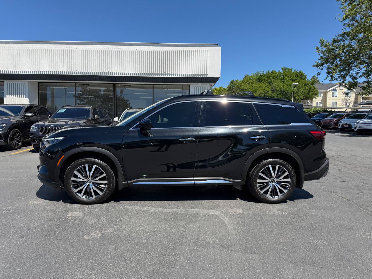 Used 2025 INFINITI QX60 Autograph w/ Cargo Package AWD/4WD image 15