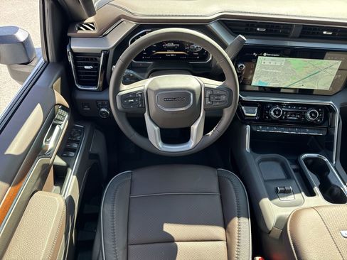 Used 2026 GMC Sierra 2500 Denali w/ Technology Package AWD/4WD image 29