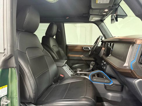 Used 2022 Ford Bronco Outer Banks w/ Sasquatch Package image 11
