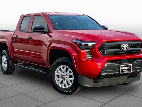 Used 2025 Toyota Tacoma SR AWD/4WD image 3