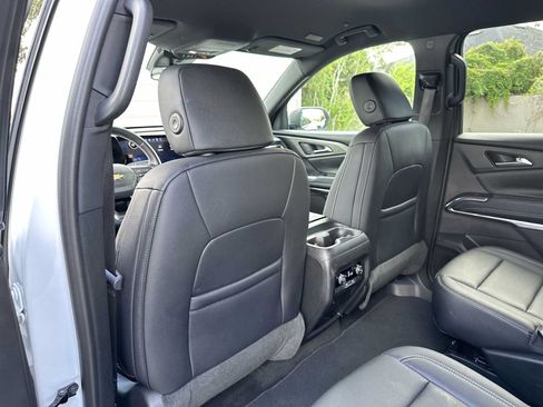 Certified 2026 Chevrolet Traverse LT FWD image 16