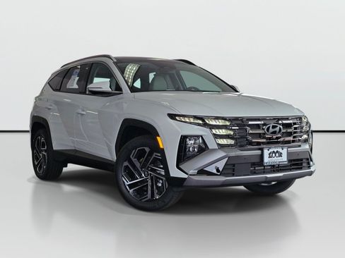New 2026 Hyundai Tucson Limited AWD/4WD image 1