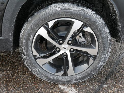 New 2026 Chevrolet Trax RS w/ Sunroof Package image 3