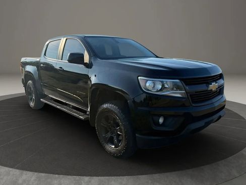 Used 2015 Chevrolet Colorado Z71 RWD image 2