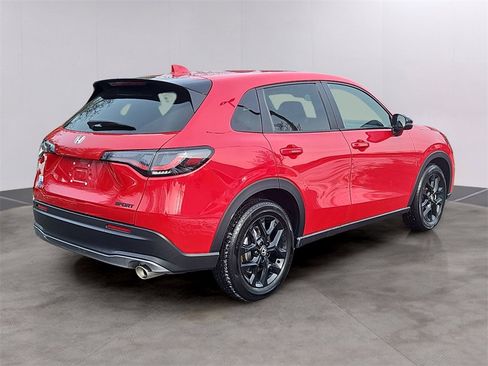 Certified 2025 Honda HR-V Sport image 4