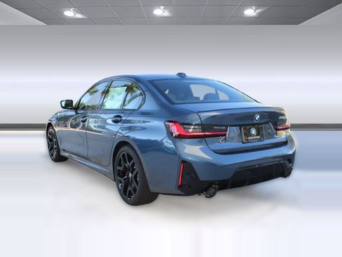 Used 2026 BMW 330i Sedan w/ M Sport Package RWD image 3