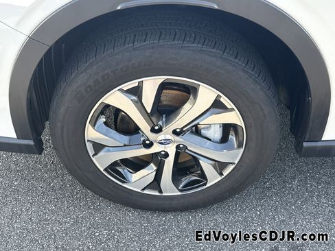 Used 2022 Subaru Outback Limited image 14