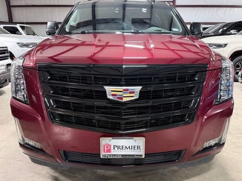 Used 2020 Cadillac Escalade Premium Luxury w/ Escalade Sport Edition AWD/4WD image 8