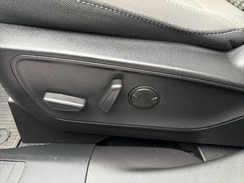 Used 2022 Ford Escape SE w/ Convenience Package image 11