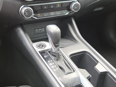 Used 2023 Nissan Sentra SV FWD image 30