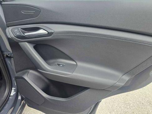 Used 2025 Audi Q6 e-tron Premium w/ Convenience Package image 14