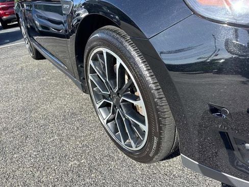 Used 2018 Ford Taurus SHO w/ Driver Assist Package image 8