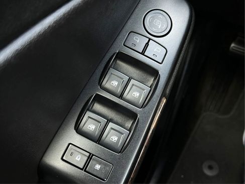 Used 2018 Chevrolet Tahoe LT AWD/4WD image 37