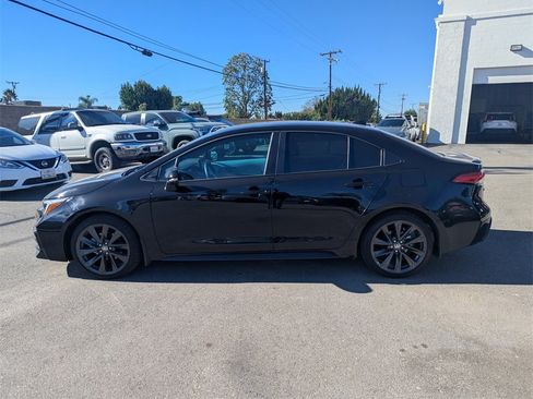 Certified 2025 Toyota Corolla SE image 2