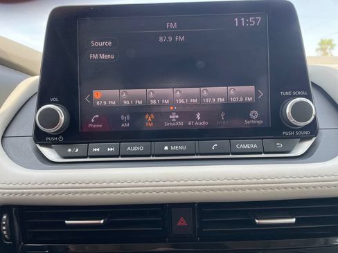 Certified 2023 Nissan Rogue SV w/ SV Premium Package FWD image 15