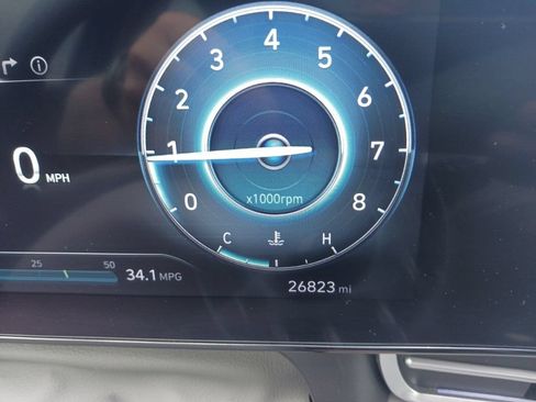 Used 2024 Hyundai Elantra SEL FWD image 23