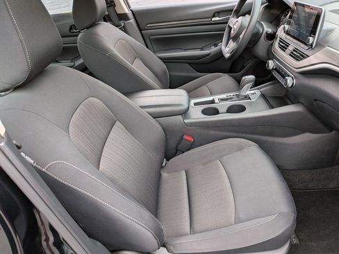 Certified 2025 Nissan Altima 2.5 SV image 31