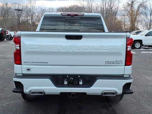 New 2026 Chevrolet Silverado 1500 High Country w/ Technology Package AWD/4WD image 5