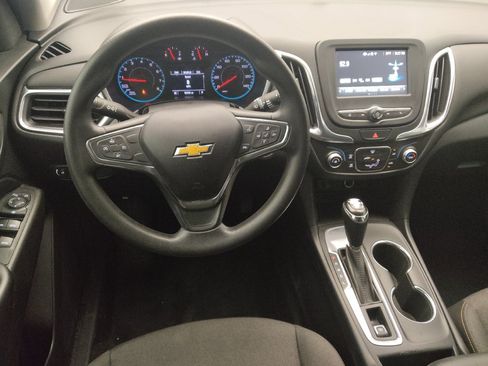 Used 2018 Chevrolet Equinox LT FWD image 22