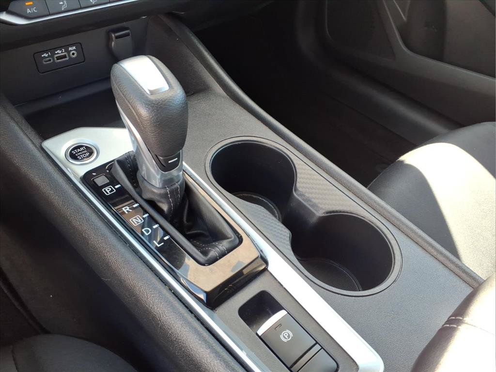 Used 2025 Nissan Altima 2.5 SV AWD/4WD image 9