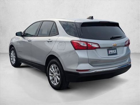 Used 2018 Chevrolet Equinox LS FWD image 8