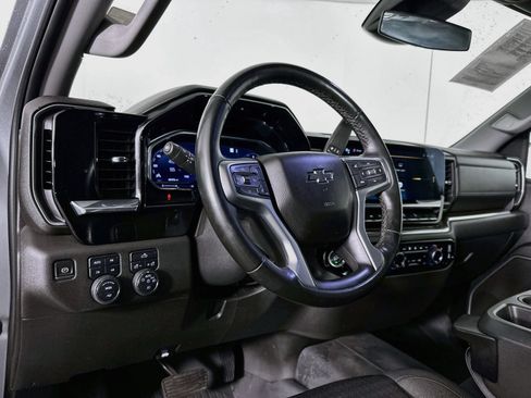 Used 2023 Chevrolet Silverado 1500 RST w/ Z71 Off-Road Package AWD/4WD image 10