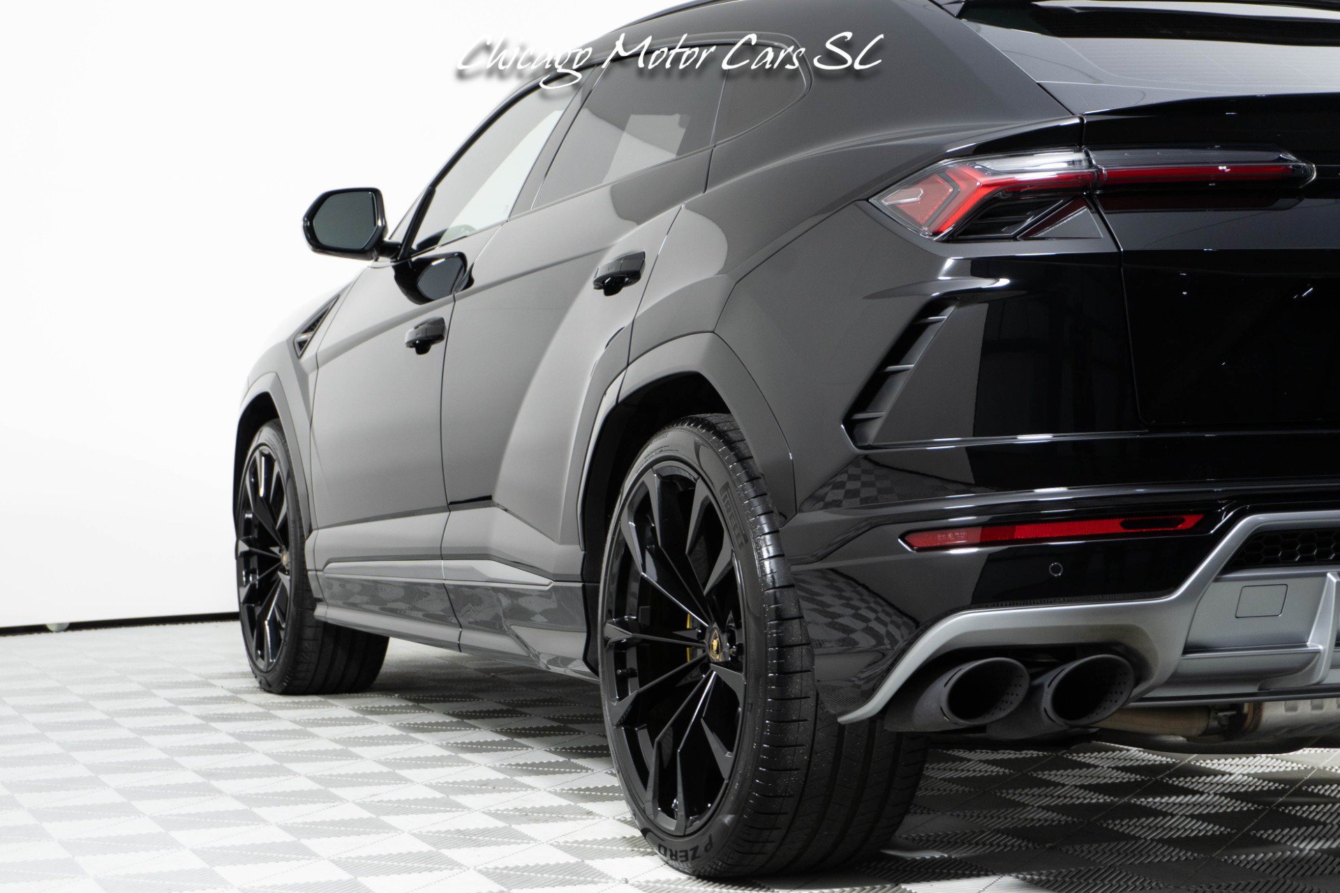 Used 2021 Lamborghini Urus AWD/4WD image 14