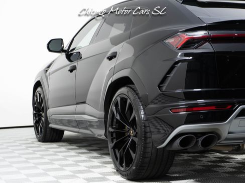 Used 2021 Lamborghini Urus AWD/4WD image 14