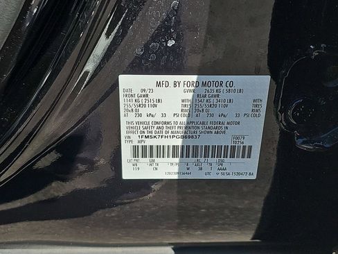 Used 2023 Ford Explorer Limited image 40