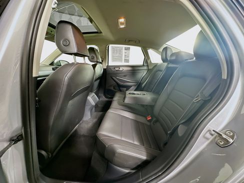 Used 2024 Volkswagen Jetta SE image 26