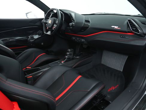 Certified 2019 Ferrari 488 Pista Coupe image 20