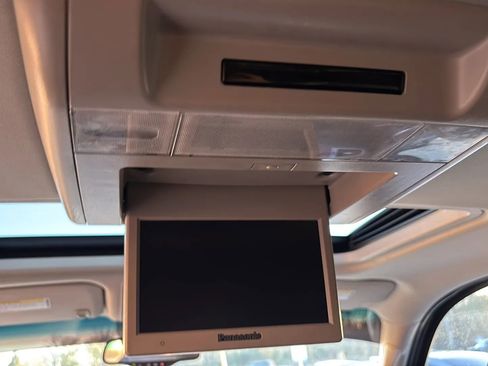 Used 2012 Chevrolet Tahoe LTZ image 20