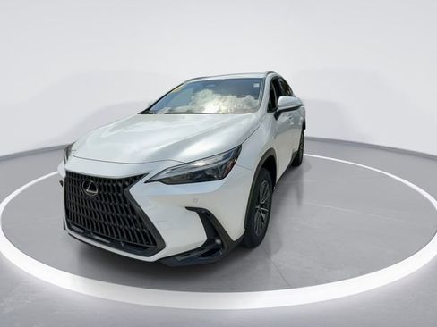 Used 2025 Lexus NX 250 FWD w/ Accessory Package (Z1) image 4