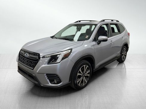 Used 2023 Subaru Forester Limited image 2