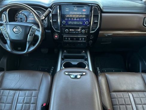 Used 2020 Nissan Titan Platinum Reserve w/ Moonroof Package RWD image 15
