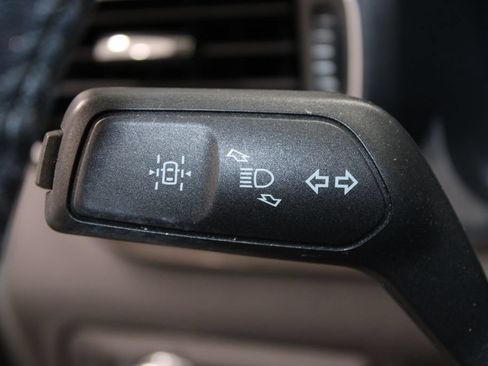 Used 2021 Ford Explorer Limited w/ Equipment Group 301A RWD image 25