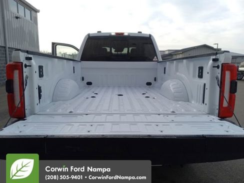 New 2026 Ford F250 Lariat w/ Chrome Package image 27