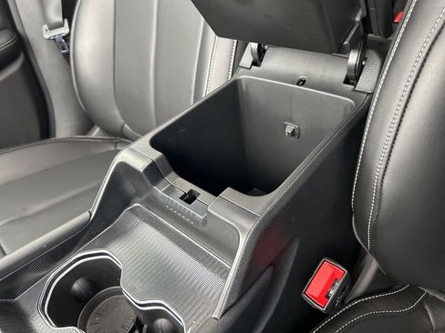 Used 2025 Jeep Grand Cherokee Limited w/ Luxury Tech Group II image 38