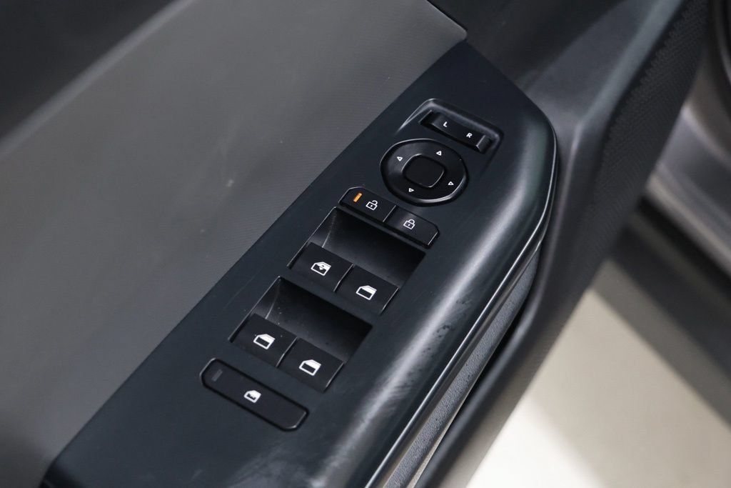 Used 2025 Kia K4 FWD image 19
