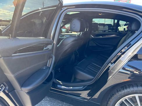 Used 2017 BMW 540i xDrive image 12