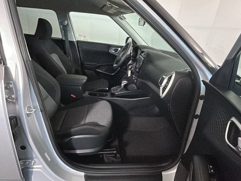 Used 2021 Kia Soul S FWD image 31