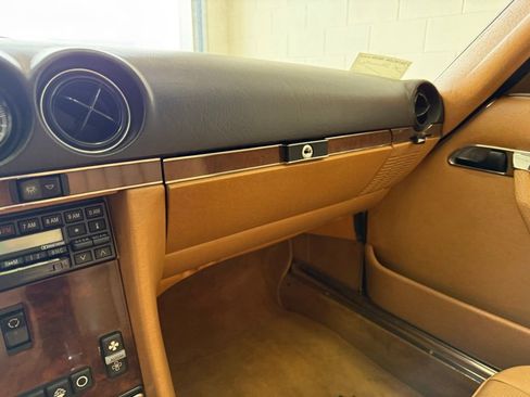 Used 1988 Mercedes-Benz 560 SL image 37