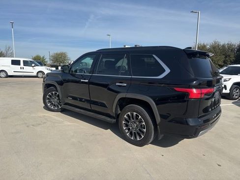 Used 2023 Toyota Sequoia Limited image 4