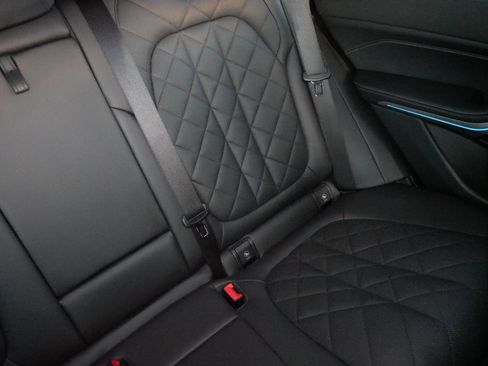 Used 2023 BMW X5 xDrive45e w/ M Sport Package image 14