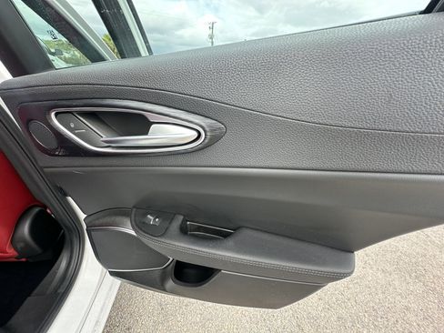 Used 2022 Alfa Romeo Giulia Sprint image 30