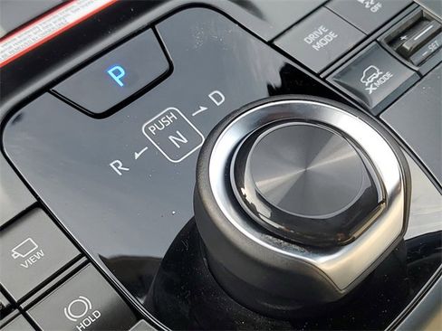 New 2026 Subaru Solterra Limited image 34