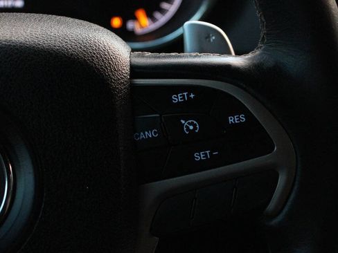 Used 2016 Jeep Grand Cherokee Limited w/ Trailer Tow Group IV image 25