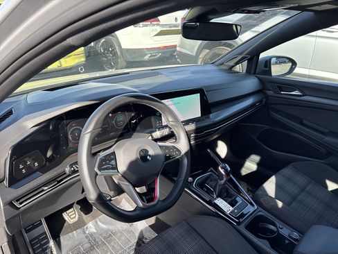 Used 2023 Volkswagen GTI Autobahn image 11
